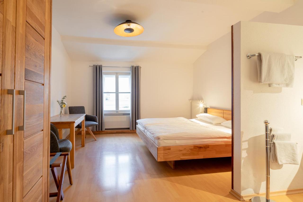 Pension Goldenes Schiff Пасау Стая снимка
