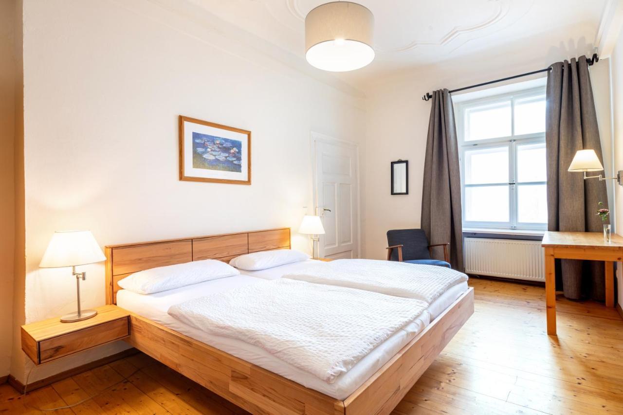 Pension Goldenes Schiff Пасау Екстериор снимка