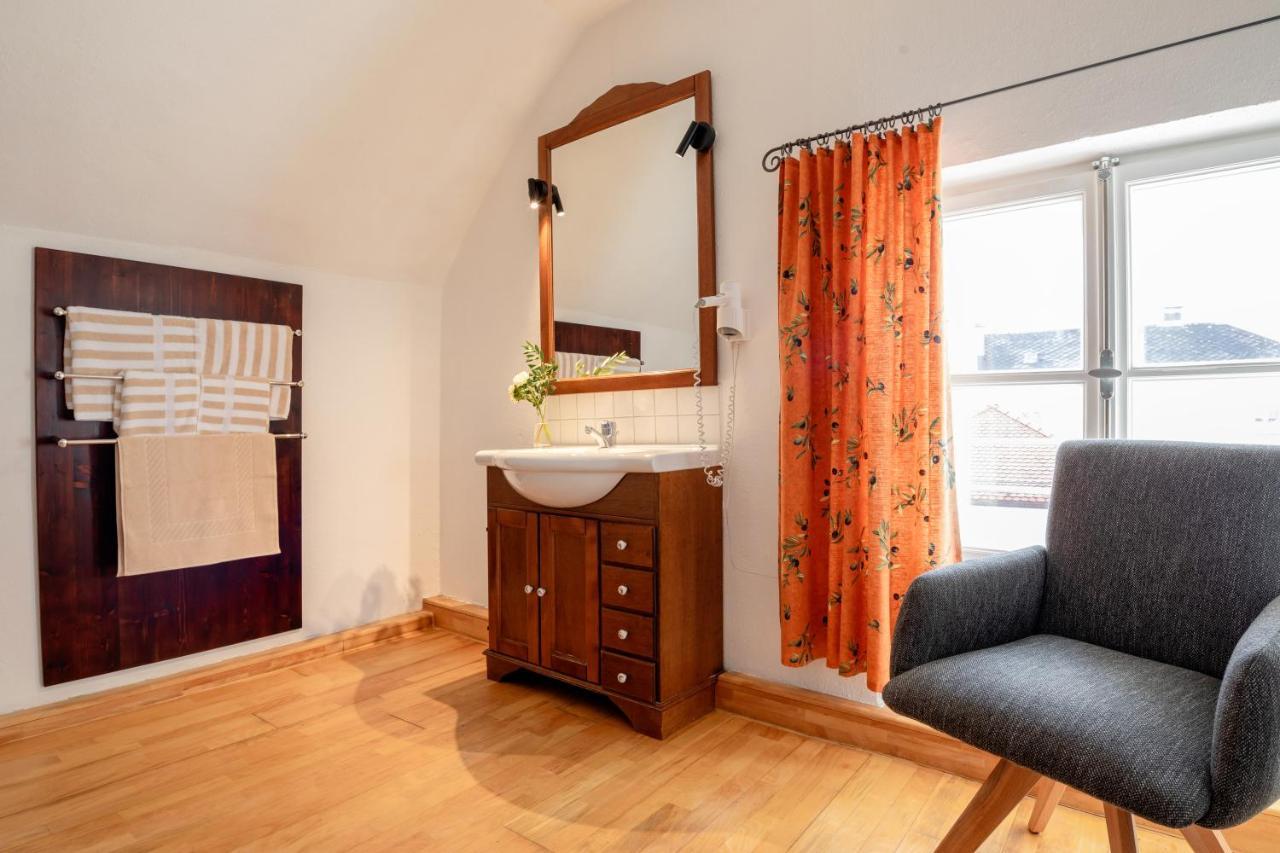 Pension Goldenes Schiff Пасау Екстериор снимка